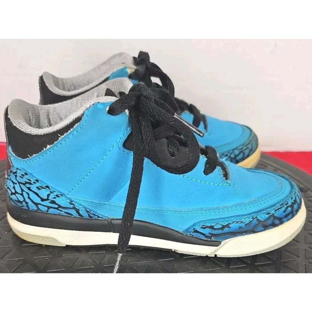 Air Jordan 3 Retro Powder Blue Toddler‎ Size 10C 2013 832033-408 Boys Girls